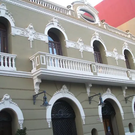 Hostal Mitre Paterna-2