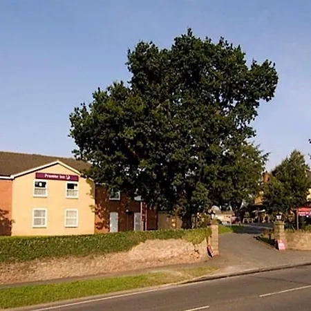 Premier Inn Hereford Holmer-2