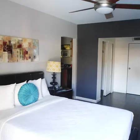 Avanti Hotel-2