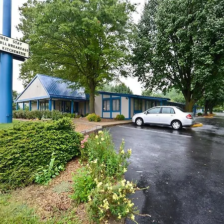 M Star Hotel Covington-3