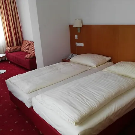 Hotel Wirt im Feld-3