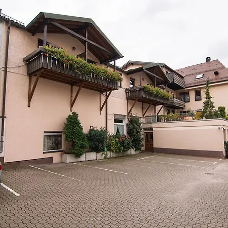 Hotel Restaurant Alte Linde-3