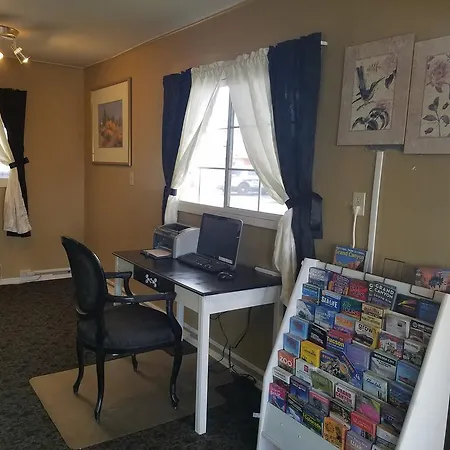 Americas Best Value Inn Holbrook-3