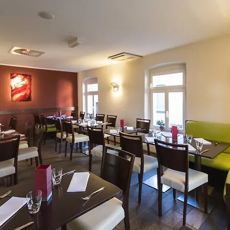 Hotel-Restaurant 1735-3