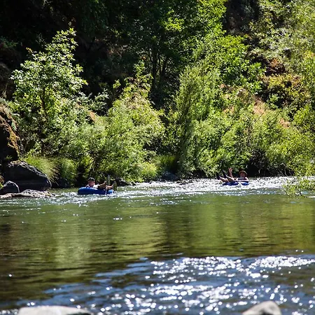 Russian River Camping Resort Studio Cabin 4-2