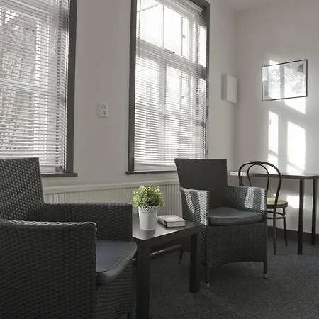 Budgethotel De Zwaan-2