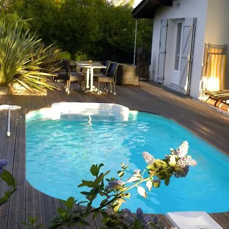 Villa Mogador Piscine et Balnéo-3