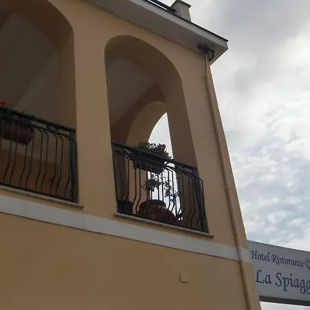 Hotel La Spiaggia-2
