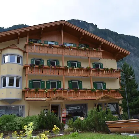 Hotel Ladina-3