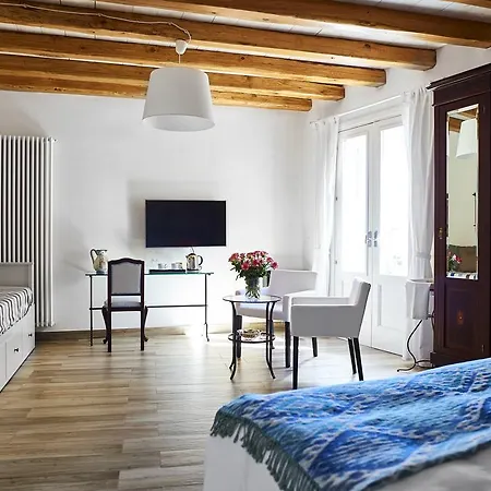 Santina Suites-2