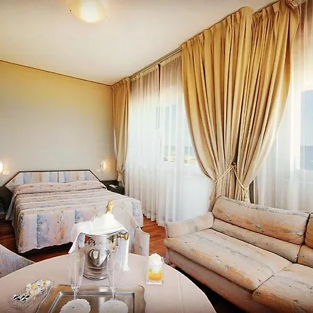 Hotel Bristol-2