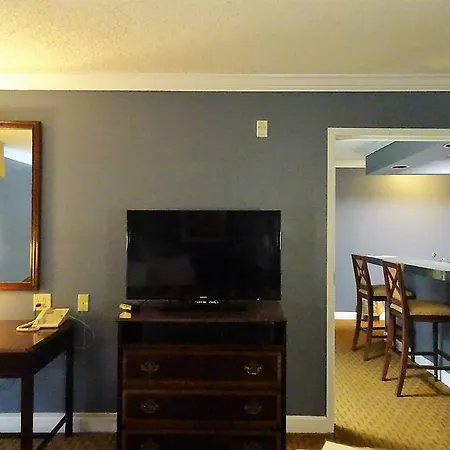 Richmond Suites Hotel-2