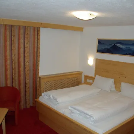 Alpenhof Pension-Garni-2