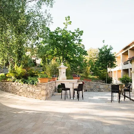 Logis Hotel Restaurant La Porte des Cévennes-3