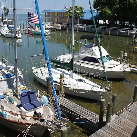 Magnuson Hotel Marina Cove-2