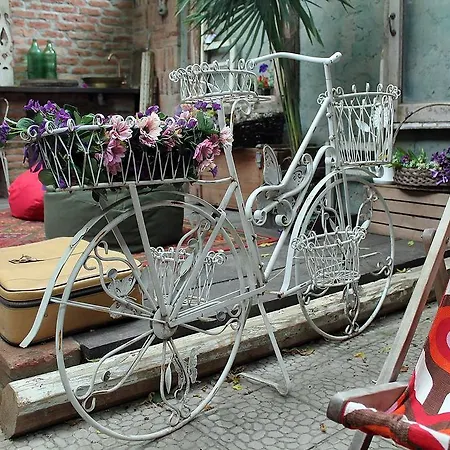 Nona's Guest House-2