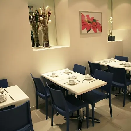 Hotel De Nemours-3