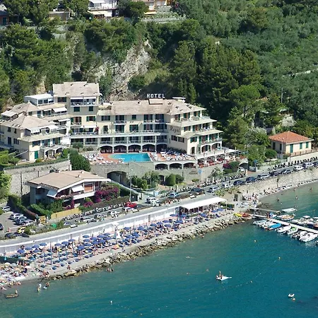 Royal Sporting Hotel-3