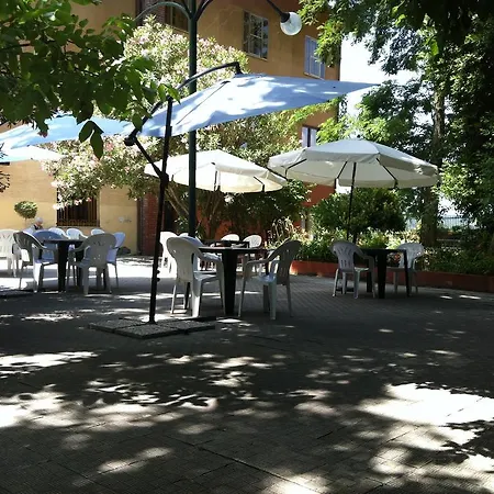 Hotel Moderno-3