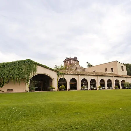 La Mola Hotel & Conference Center-3