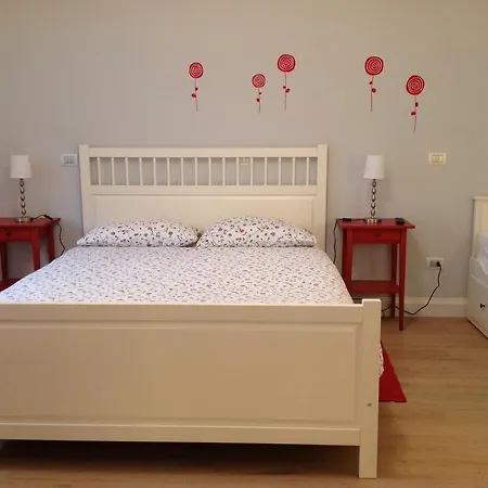 B&B Nadine Forlì - boutique eco stay con parcheggio gratuito-2