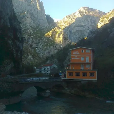 Hostal Poncebos-3