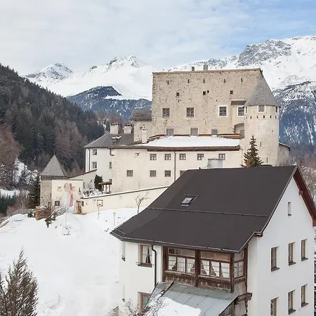Hotel Neue Burg-3