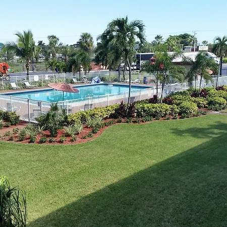 Budgetel Inn Pompano Beach-3