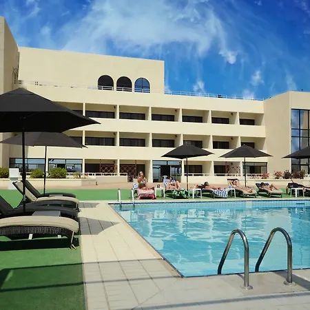 Golden Tulip Seeb Muscat-2