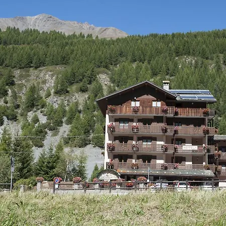 Hotel Vallée De Cogne-2