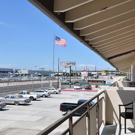 Lax Suites-3