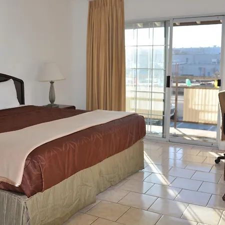 Lax Suites-2