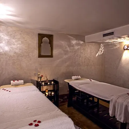 Boutique Hotel La Renaissance - Adults Only-3