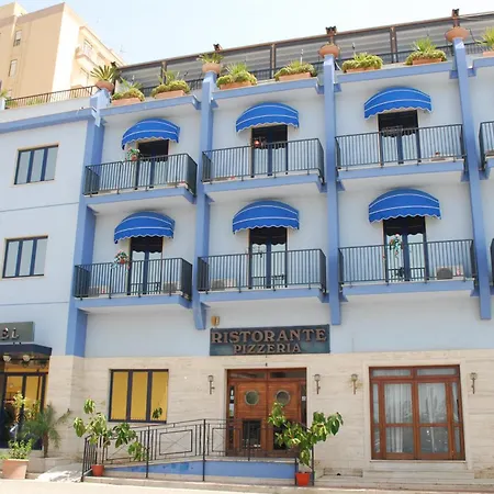 Hotel Al Faro-2