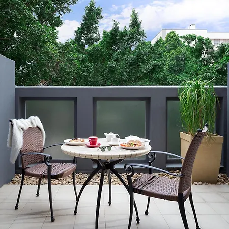 Townhouse Hotel-3