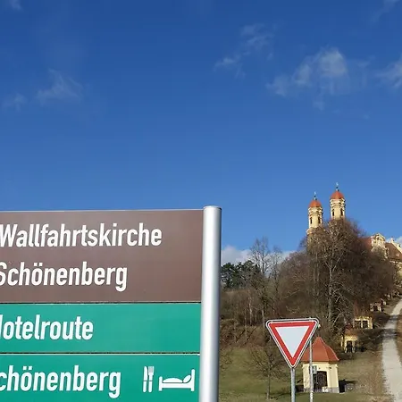 Tagungshaus Schönenberg-3
