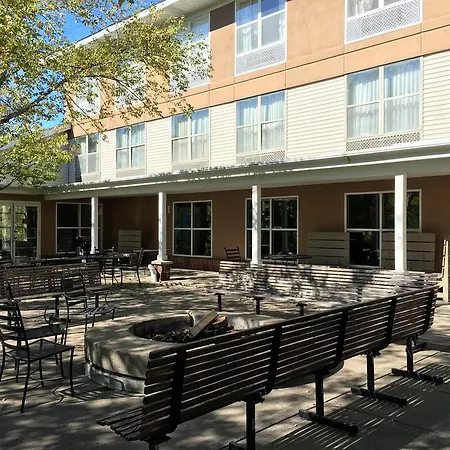 Norwood Inn And Suites Chaska-3