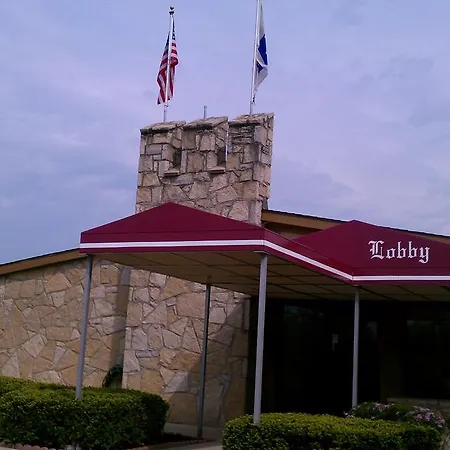 Knights Inn Toledo West-2