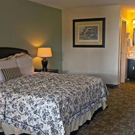 Springfield Hotel And Suites-2