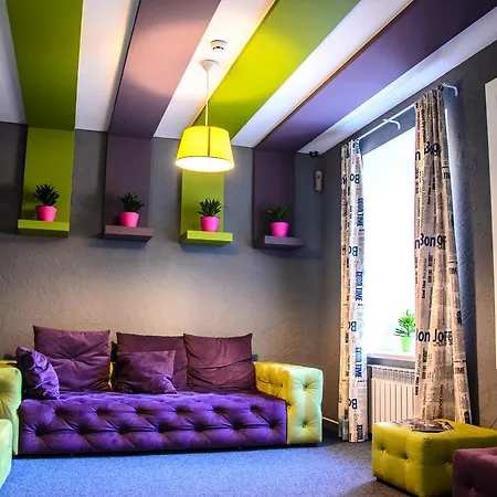 Good Night Hotel-3