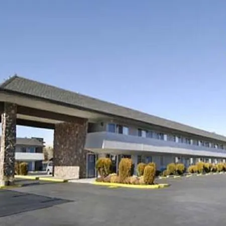 University Inn-2