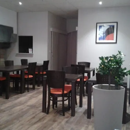 Le Minotel-2