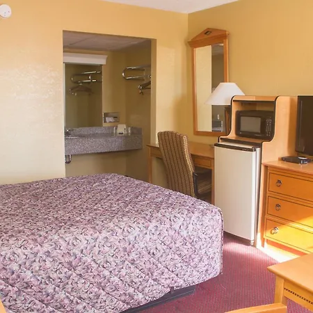 Executive Inn Ponca City-2