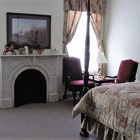 The Historic Mansion-3