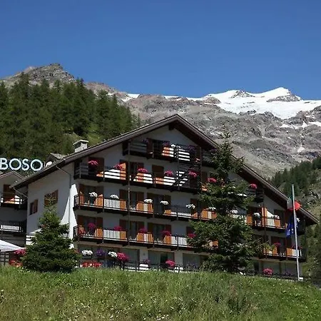 La Trinitè Monboso Hotel-3