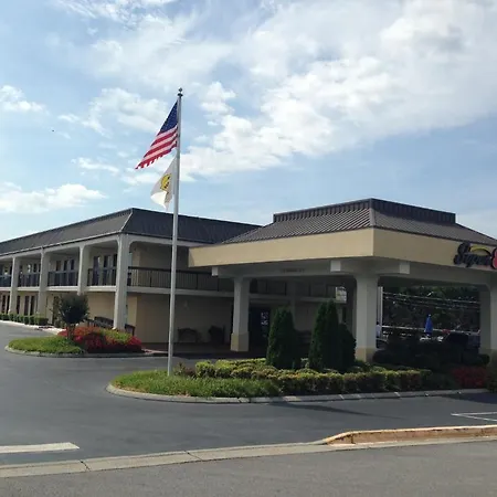 Super 8 By Wyndham Calhoun-2