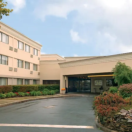 Ramada By Wyndham Toms River-2