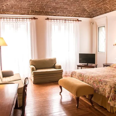 Hotel Riviera-2