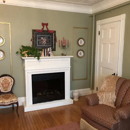 Penley House Bed & Breakfast-3
