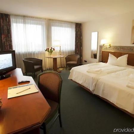 Hotel Post Frankfurt Airport-3